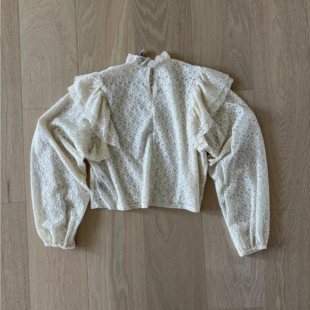 Zara Cream Lace Ruffled Long Sleeve Top - Picture 6 of 6